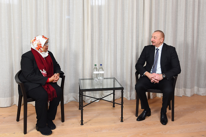 Prezident İlham Əliyev Davosda BMT-nin Məskunlaşma Proqramının icraçı direktoru ilə görüşüb