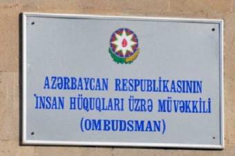 Ombudsmanın Gəncə Regional Mərkəzinin əməkdaşları şəhid ailəsini ziyarət edib