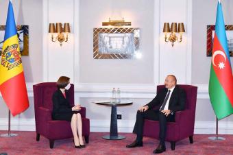 Brüsseldə Azərbaycan Prezidenti İlham Əliyevin Moldova Prezidenti Maya Sandu ilə görüşü olub