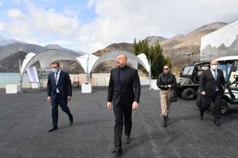 Prezident İlham Əliyev Suqovuşanda turizm kompleksinin təməlini qoyub
