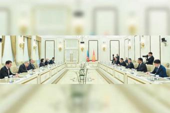 Milli Məclisin sədri Qırğızıstan Prezidenti ilə görüşüb