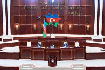 Milli Məclisin plenar iclasında 50 məsələyə baxılıb